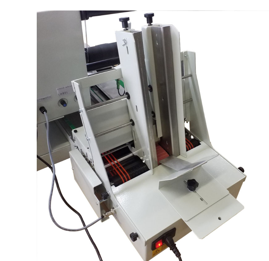 Industrial Package Labeler
